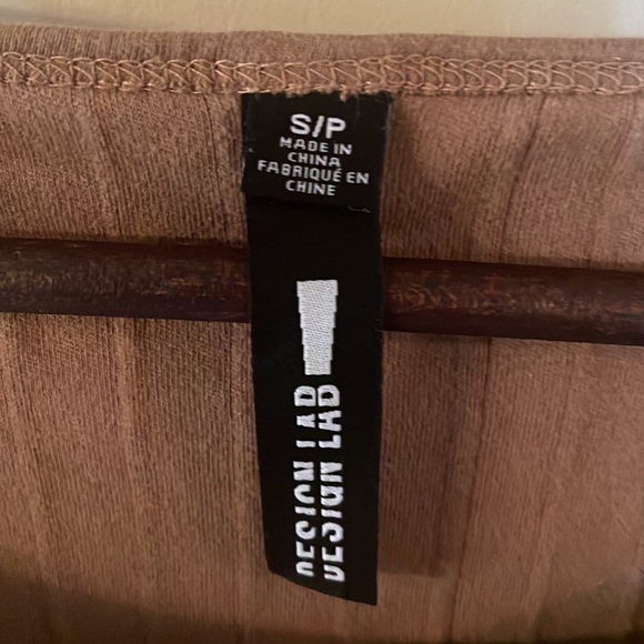 Design lab cropped top - Picture 4 of 5